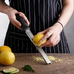 Rasp - Keukenrasp - Citroenrasp - Kaasrasp - Raspen - Keuken accessoire - Keukenspullen