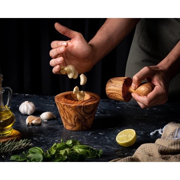 Natuurlijke Olijfhout Vijzel en Stamper Set - Knoflook Pers - Handgemaakt - 18x12 cm - Houten Kruidenmolen - Noten Vermaler Kom - Keuken Accessoires met Kruidenmalers