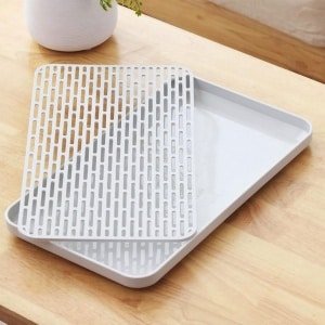 Allecto Plus - Afdruiprek met opvangbak en afdruiprooster - Multifunctioneel afdruiprek voor servies - Keuken accessoire voor spoelbak - 31 x 17 cm - Afdruipmat met drain board