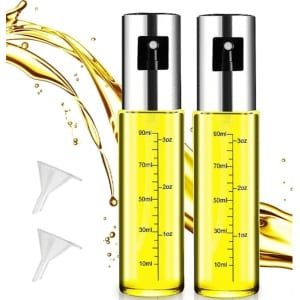 Olijfolie Spray 100 ml - 2 Stuks Olijfolie Verstuiver - Olijfolie Sprayer - Barbeque/BBQ en Keuken Accessoire - met 2 Trechters - Voor Salades en Pastas - Olieverstuiver voor BBQ & Keuken