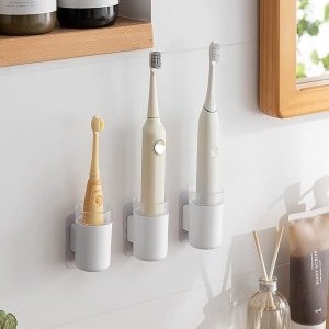 IQLER tandenborstelhouder, elektrische tandenborstelhouder, tandpastahouder, scheermeshouder, met afvoergat en oplaadkabelgat, zelfklevende bevestiging, badkamer, keuken, kantoor (3)