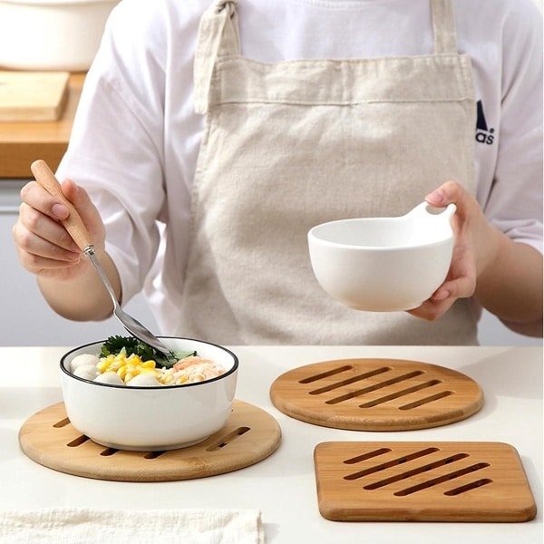 Allecto plus - Set van 4 bamboe pannenonderzetters, hittebestendig, antislip, wasbaar - Keuken accessoires voor pot, pan en borden