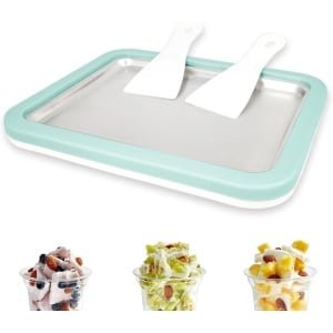 Ijsrolplaat voor thuis - Ijsrolmachine - 21*26*3.2cm - Geen elektriciteit nodig - gemaakt van voedselveilig roestvrij staal en kunststof - wordt geleverd met 2 spatels en 1 deksel - DIY ijs maken machine - Zomer keuken accessoire