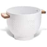 Metalen vergiet 22 cm met houten handvat - gepoedercoat keuken accessoire voor pasta, fruit en groenten - mat wit Vergiet