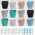 Smoakez - 12 stuks steekbordopbergcontainers met haken en etiketten | 6 kleuren | vierkante gatenwand accessoires | wandorganizer voor garage, werkbank, knutselruimte en keuken.
