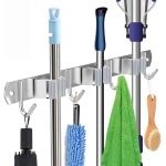 Famanu - Bezemhouder RVS - Wandhouder met 3 stevige clips en 4 haken, multifunctionele organizer voor stelen en accessoires - Voor keuken en garage