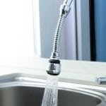 Keuken kraan - Kraan Filter - 360 Graden Draaien - 2 stuks - Universeel - 4 × 2.5 × 16 cm - Metaal - kraanverlengingssproeier - Waterbesparende - Accessoires - kraanzeefje beluchter voor kranen - Kraan Opzetstuk