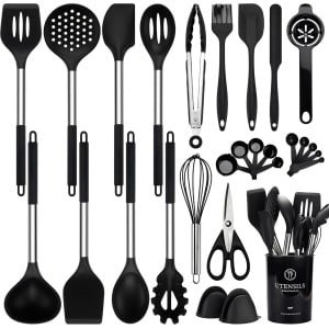 NCUE Kookgerei Set, 28 stuks Siliconen Keukengerei Set met Houder, Siliconen Garde, Spatels, Schaar, Maatbekers en Lepels Set met RVS Handvat Keuken Gadgets (zwart)